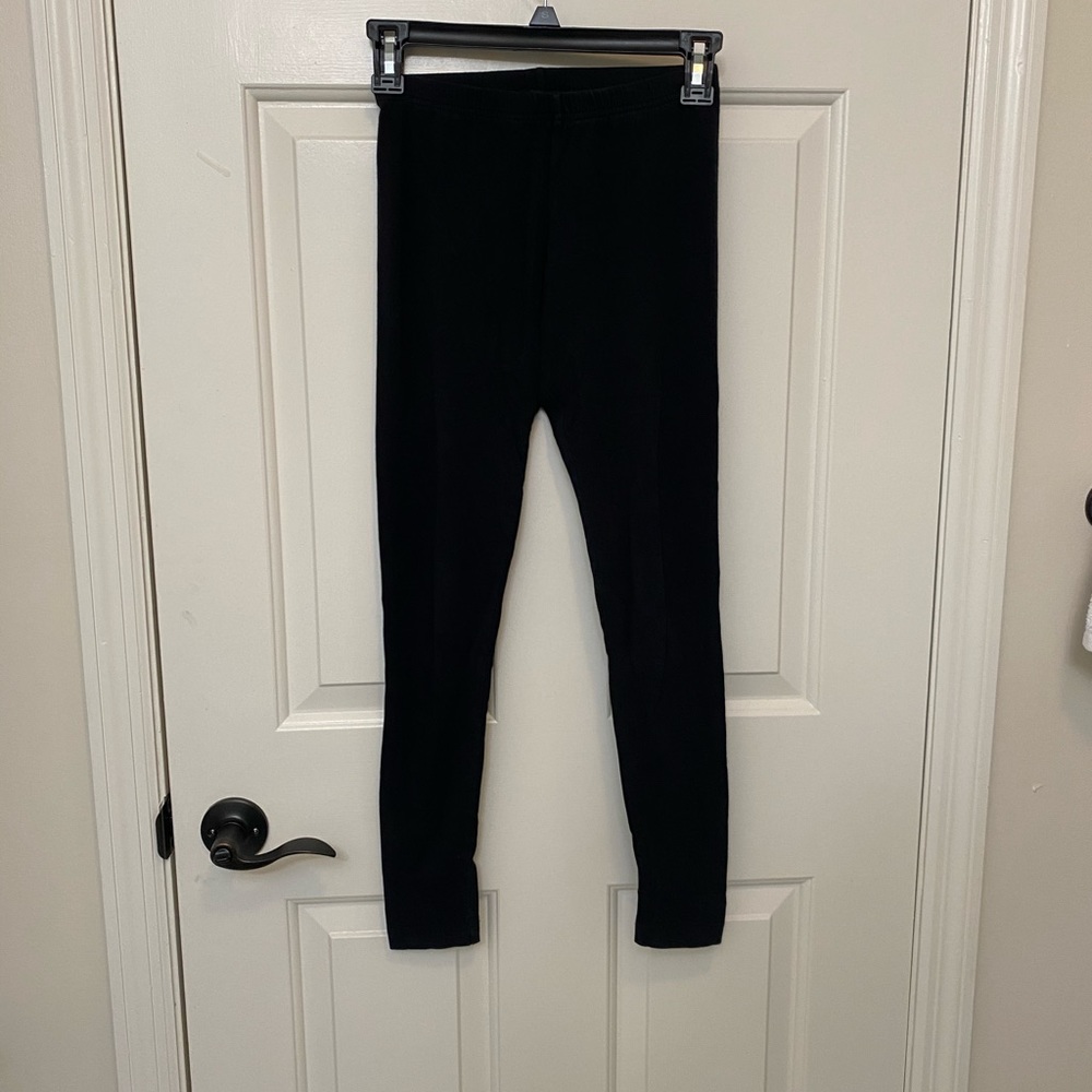 Black leggings
